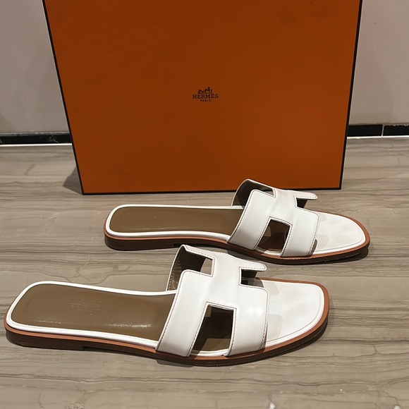 Hermes Oran Sandals w/ Original Box and Dust Bags - Picture 3 of 9